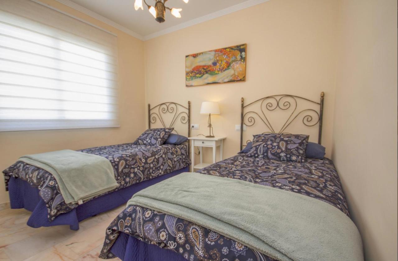 Albi B&B Burriana Beach Nerja Esterno foto
