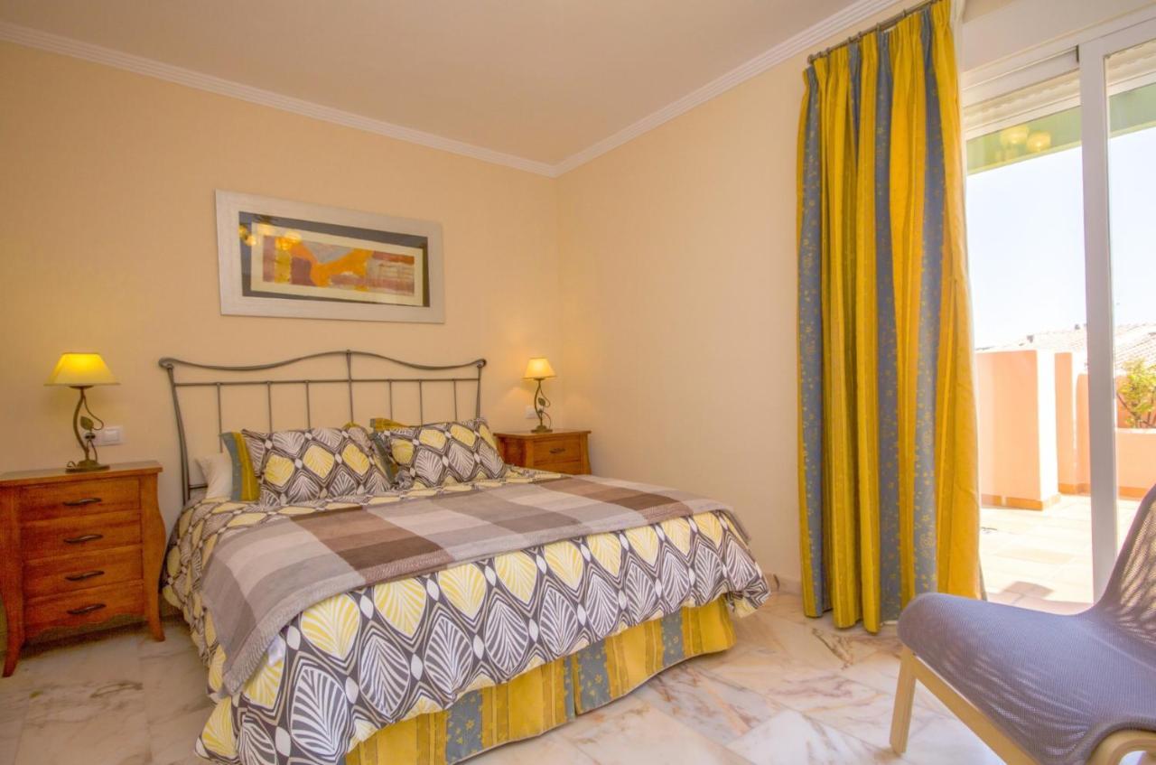 Albi B&B Burriana Beach Nerja Esterno foto
